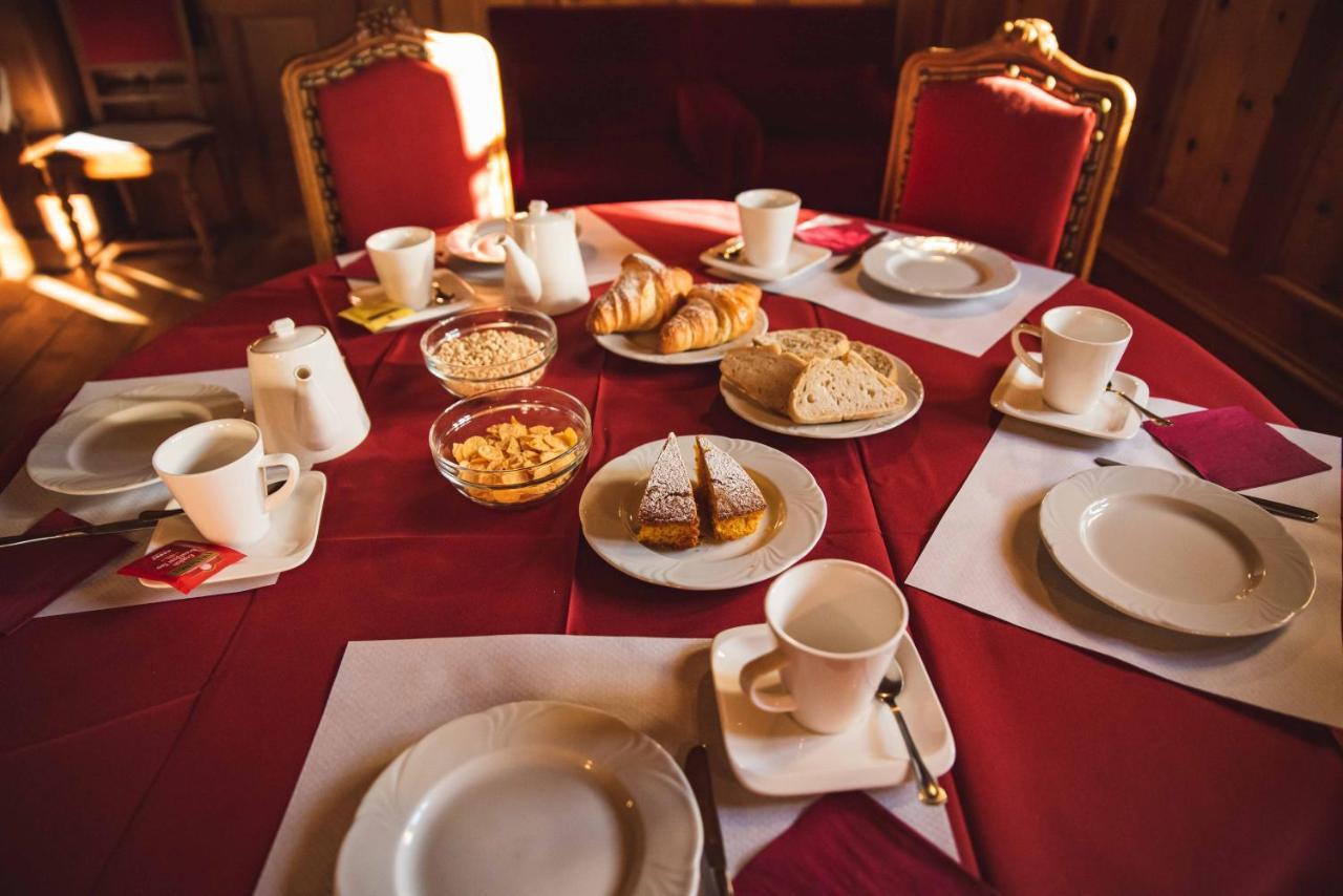 Hotel La Villa Della Regina Грессоней-ла-Трините Экстерьер фото